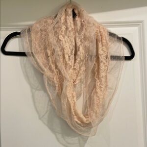Elegant Lace Scarf in Cream